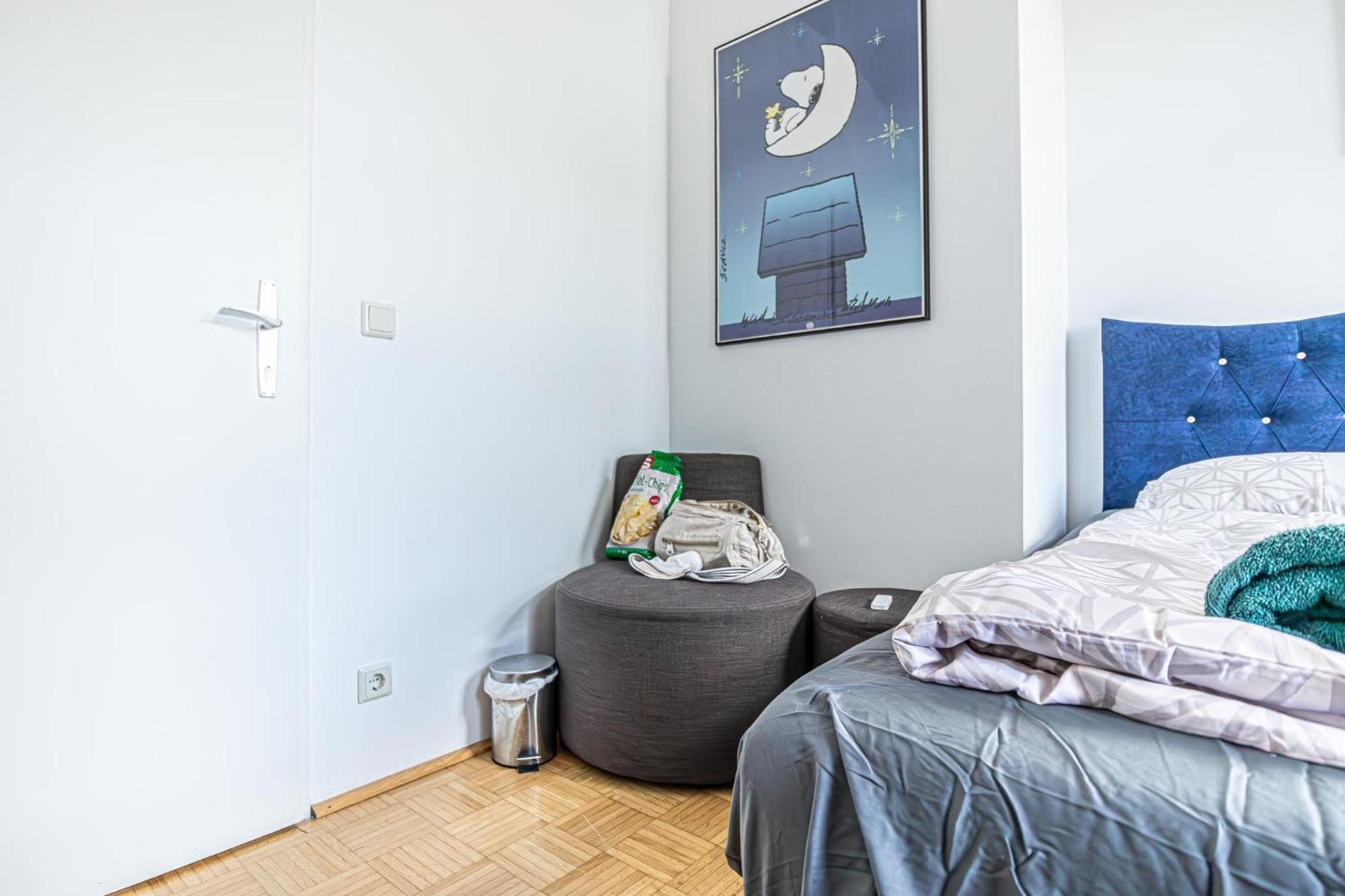 Near Schoenbrunn - Economy Rooms In Shared Apartment At Meidling Train Station Bécs Kültér fotó