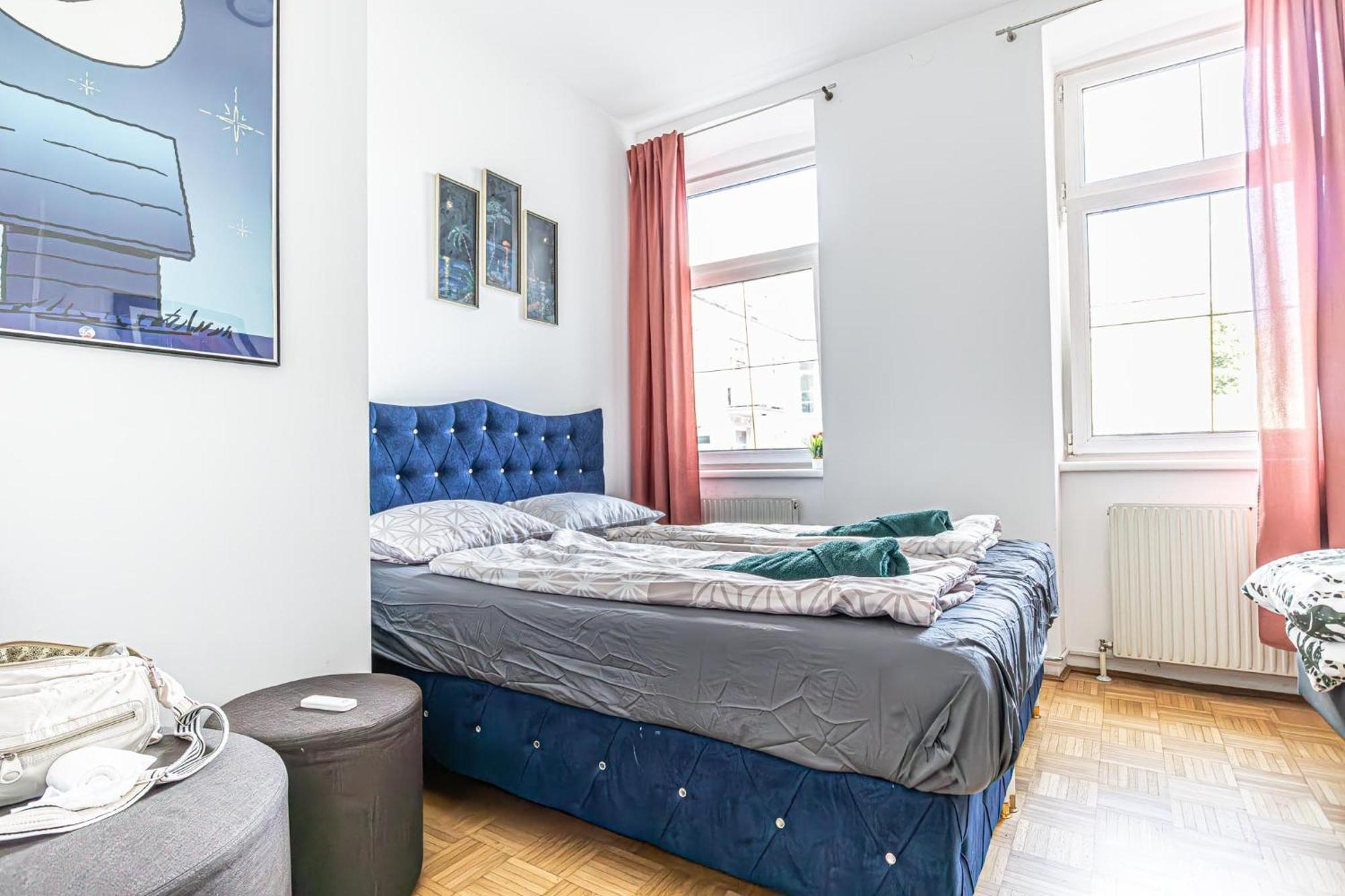 Near Schoenbrunn - Economy Rooms In Shared Apartment At Meidling Train Station Bécs Kültér fotó